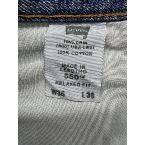 Levis 550 Relaxed Fit Straight Leg Thrashed Distress Denim Blue Jeans Men 36x36 - Picture 3 of 6